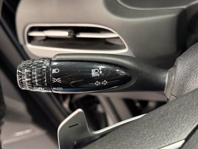 Used 2023 Hyundai Palisade Limited FWD image 16