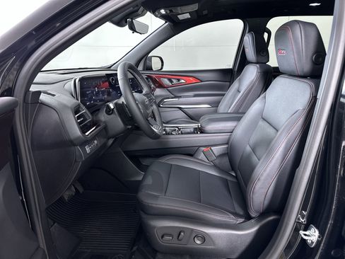 New 2026 Chevrolet Traverse Z71 w/ Driver Confidence Package image 56