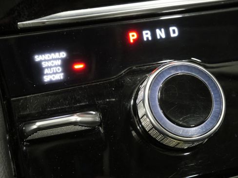 Used 2022 Jeep Grand Cherokee L Limited w/ Luxury Tech Group II image 25