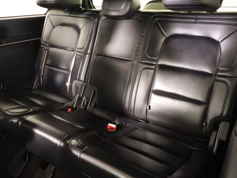 Used 2020 Lincoln Navigator Reserve AWD/4WD image 14