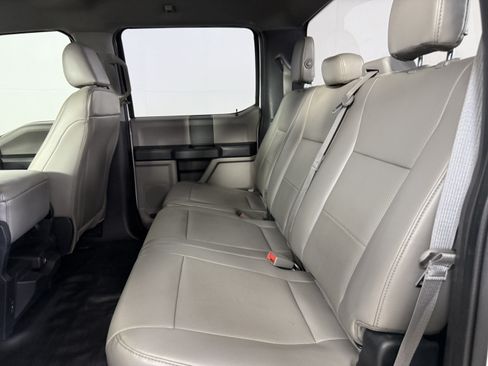 Used 2018 Ford F150 XL w/ Equipment Group 101A Mid RWD image 16