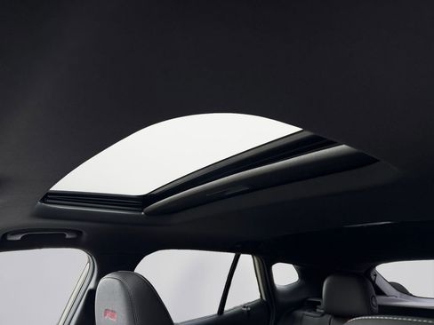 New 2026 Chevrolet Trax RS w/ Sunroof Package image 17