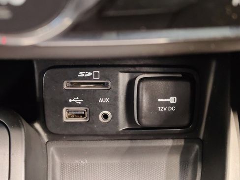 Used 2014 Jeep Cherokee Limited image 20