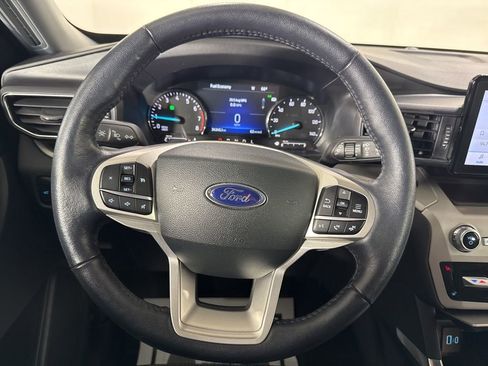 Used 2023 Ford Explorer XLT w/ Equipment Group 202A image 23