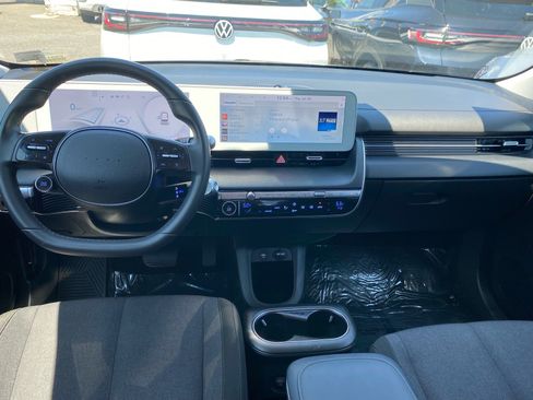 Used 2024 Hyundai Ioniq 5 SE RWD image 12