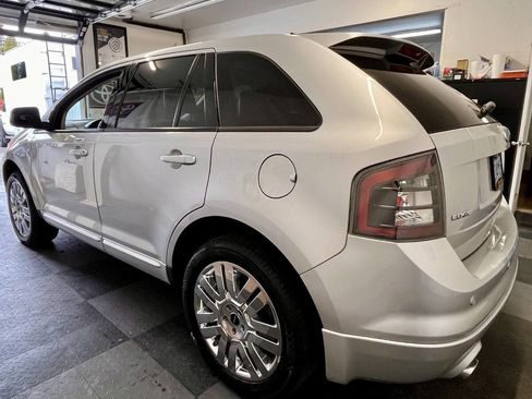 Used 2010 Ford Edge Sport image 5
