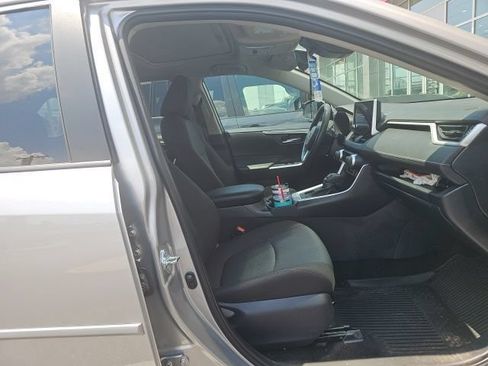 Certified 2025 Toyota RAV4 XLE w/ Convenience Package AWD/4WD image 12