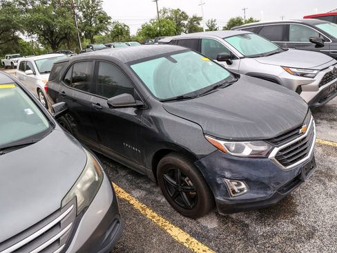 Used 2018 Chevrolet Equinox LS FWD image 8