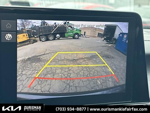 Used 2023 Kia Forte LXS w/ LXS Technology Package image 11