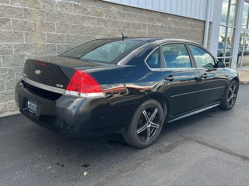 Used 2011 Chevrolet Impala LS FWD image 2