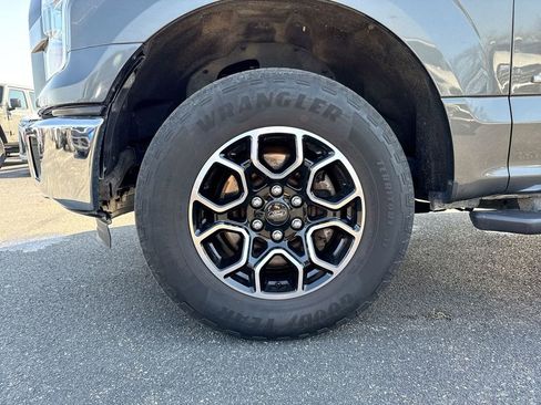 Used 2016 Ford F150 XLT w/ Equipment Group 302A Luxury image 26