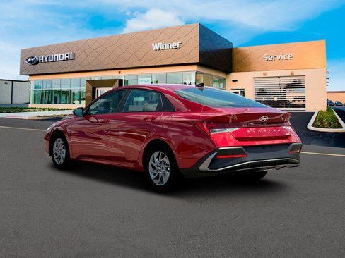 New 2025 Hyundai Elantra Hybrid FWD image 5