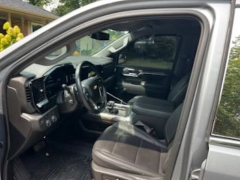 Used 2023 Chevrolet Silverado 1500 LTZ AWD/4WD image 9