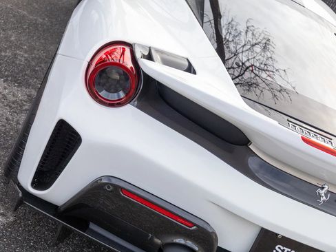 Used 2020 Ferrari 488 Pista Coupe image 35