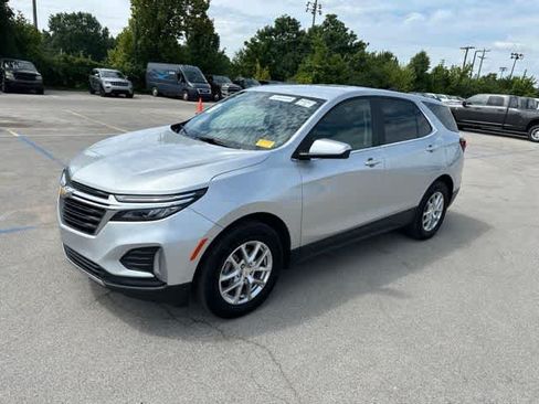 Used 2022 Chevrolet Equinox LT w/ LPO, Floor Liner Package AWD/4WD image 18