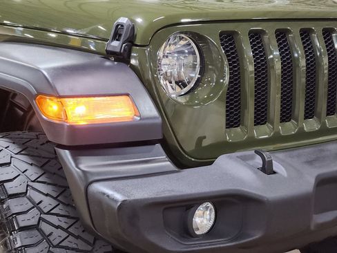 Used 2023 Jeep Wrangler Unlimited Sport AWD/4WD image 13