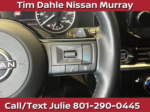 Used 2023 Nissan Pathfinder SL AWD/4WD image 24