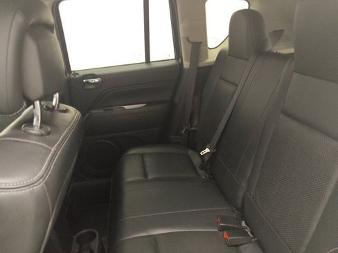 Used 2016 Jeep Compass High Altitude AWD/4WD image 18