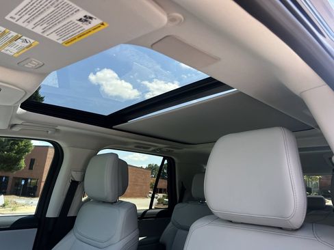 New 2027 Ford Expedition Platinum AWD/4WD image 11