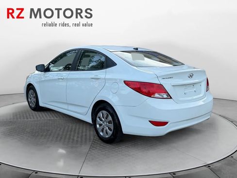 Used 2016 Hyundai Accent SE FWD image 3