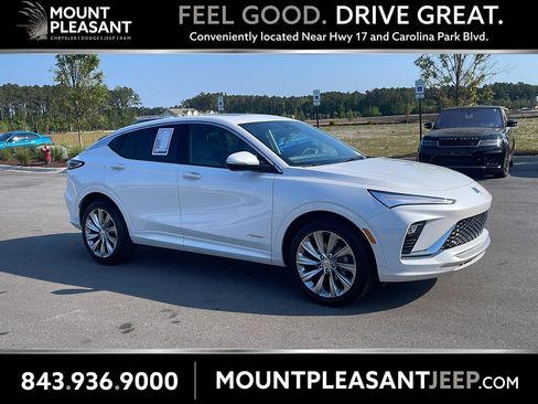 Used 2025 Buick Envista Avenir FWD image 1