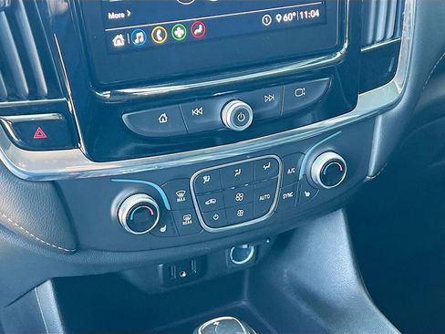 Used 2020 Chevrolet Traverse LT AWD/4WD image 15
