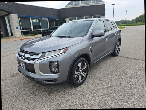 Used 2025 Mitsubishi Outlander Sport AWD image 8