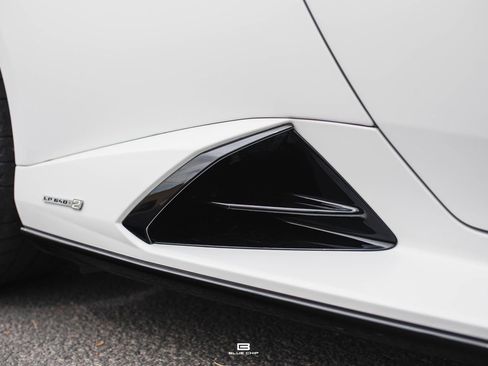 Used 2024 Lamborghini Huracan Tecnica image 19