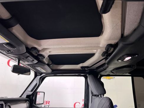 Used 2018 Jeep Wrangler Unlimited Sport S image 20