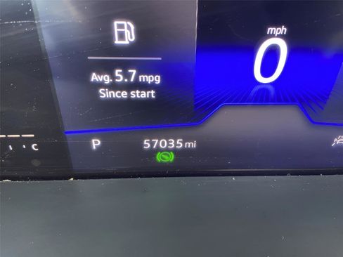 Used 2022 Volkswagen Tiguan S image 5