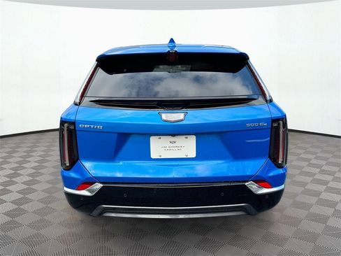 New 2026 Cadillac Optiq Luxury 1 image 5