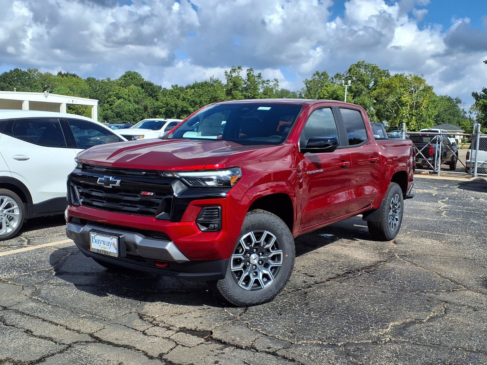 New 2026 Chevrolet Colorado Z71 w/ Z71 Convenience Package 2 AWD/4WD image 2