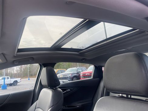 Used 2023 Chevrolet Malibu LT w/ Midnight Edition image 31