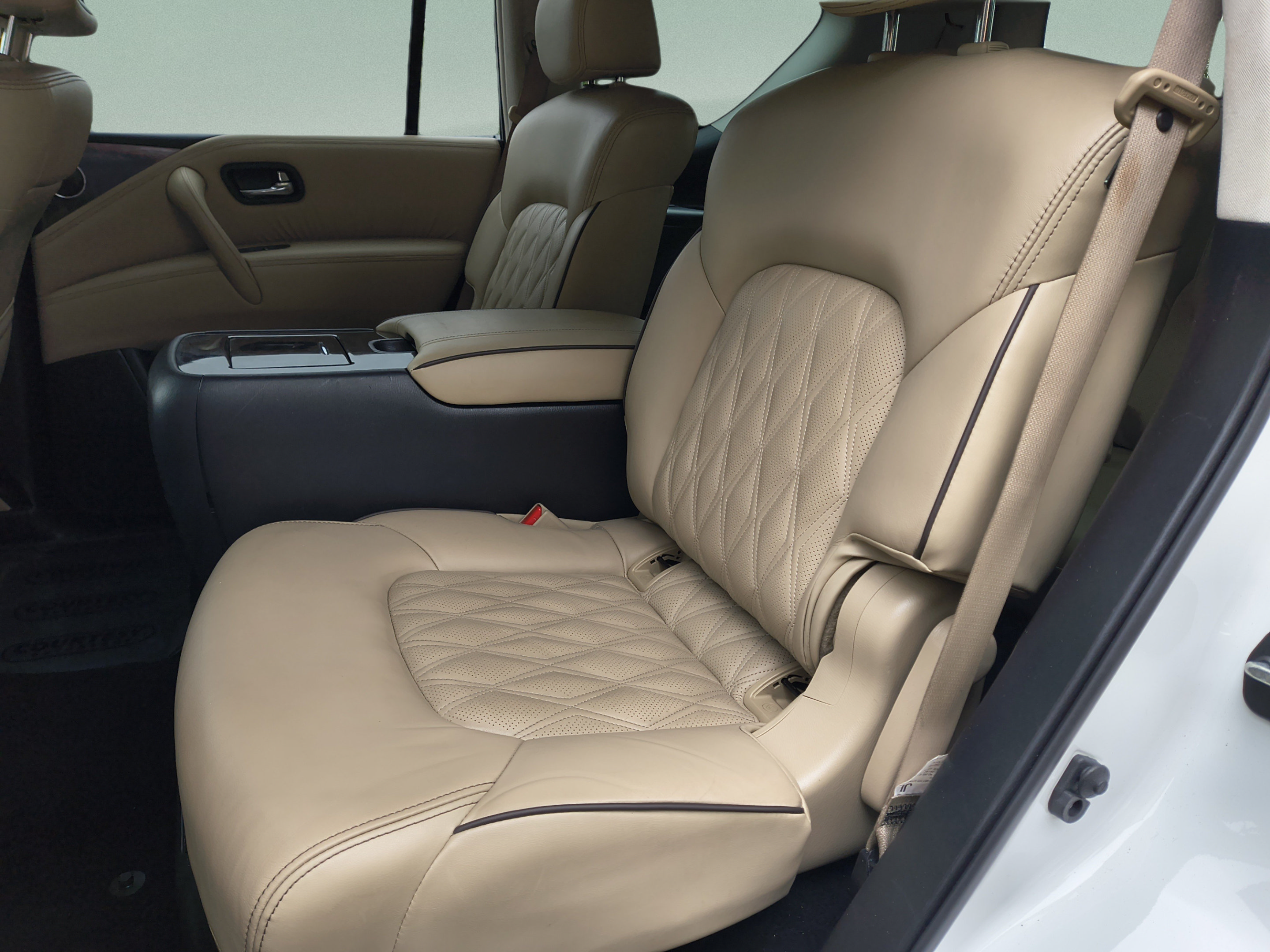 Certified 2022 Nissan Armada Platinum w/ Captain's Chairs Package RWD image 21