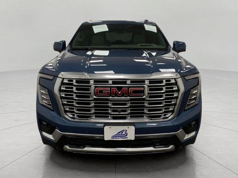Certified 2026 GMC Yukon Denali w/ Denali Reserve Package AWD/4WD image 12