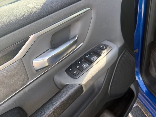 Used 2019 RAM 1500 Big Horn AWD/4WD image 18