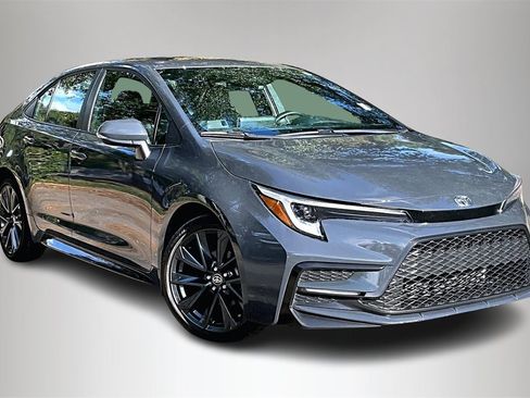 Used 2024 Toyota Corolla XSE image 2