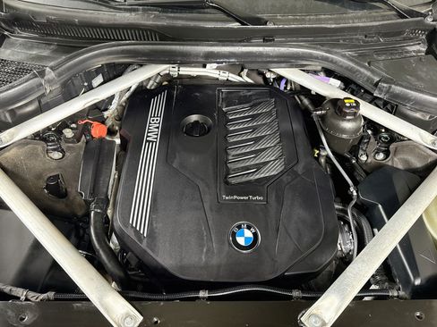 Used 2022 BMW X7 xDrive40i w/ Executive Package AWD/4WD image 38
