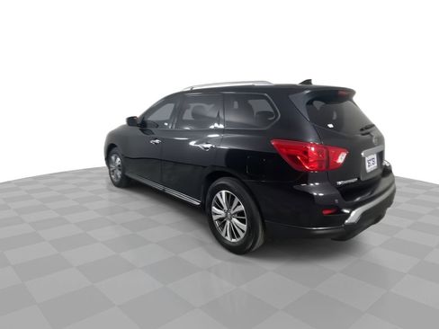 Used 2020 Nissan Pathfinder SV image 6