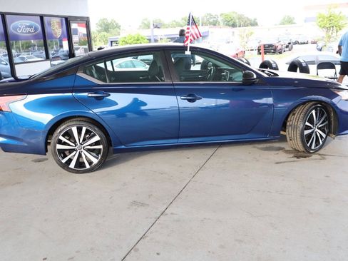 Used 2021 Nissan Altima 2.5 SR FWD image 4