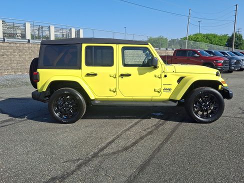Used 2022 Jeep Wrangler 4WD Unlimited Sahara w/ Cold Weather Group image 7