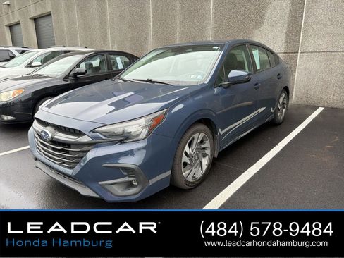 Used 2023 Subaru Legacy Limited AWD/4WD image 2