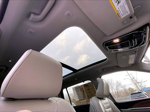 Used 2021 Jeep Grand Cherokee L Summit w/ Luxury Tech Group V image 22