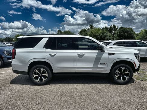 New 2026 GMC Yukon AT4 w/ AT4 Premium Plus Package AWD/4WD image 10