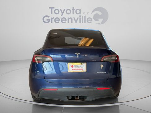 Used 2022 Tesla Model Y Long Range AWD/4WD image 5