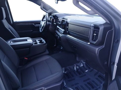 Used 2025 Chevrolet Silverado 1500 LT RWD image 24