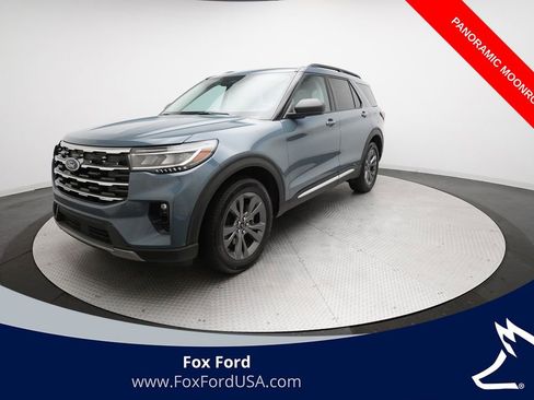 Used 2025 Ford Explorer Active w/ Active Comfort Package image 1