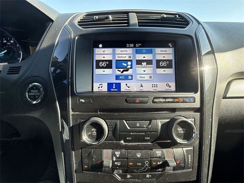 Used 2018 Ford Explorer XLT w/ Equipment Group 202A image 19