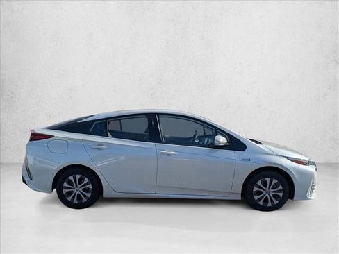 Used 2020 Toyota Prius Prime Limited image 4
