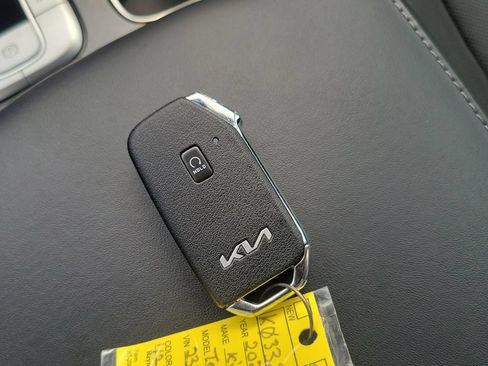 Used 2022 Kia Telluride EX w/ Towing Package AWD/4WD image 28